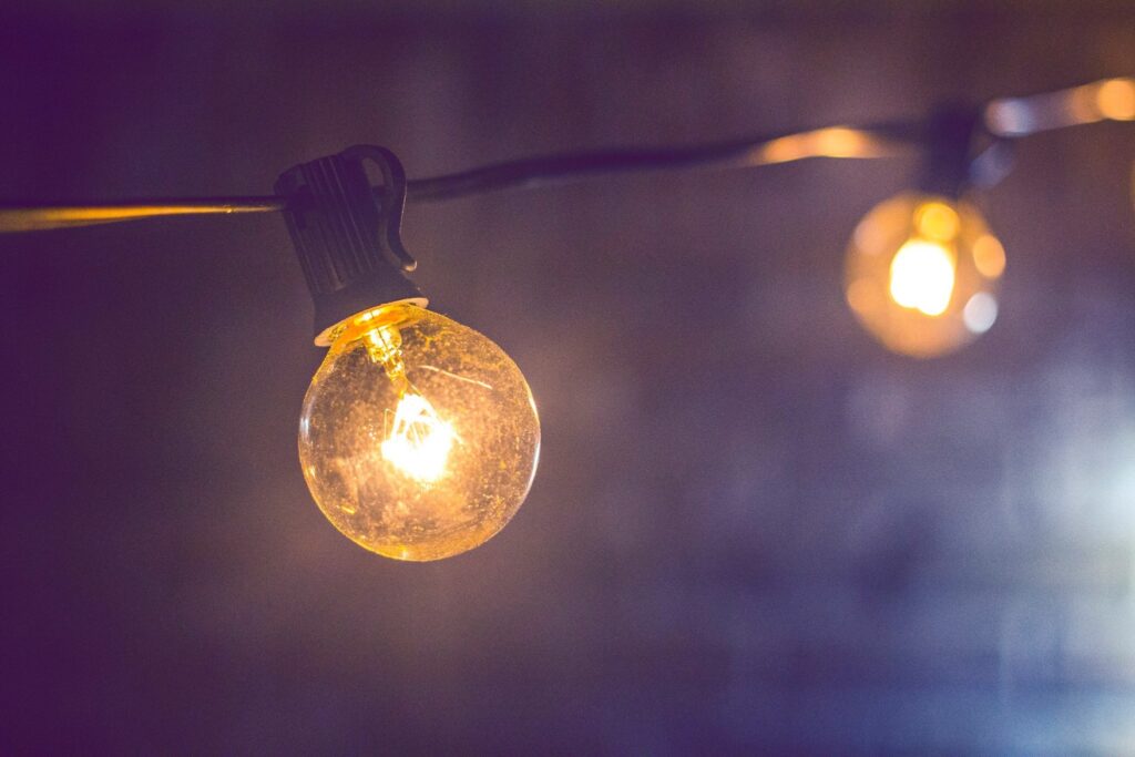 Bombillas encendidas